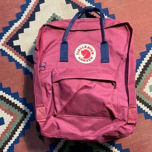 Maroon backpack small